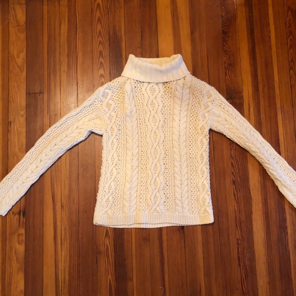 Yorkshire Knitting Company Pullover Cable Knit